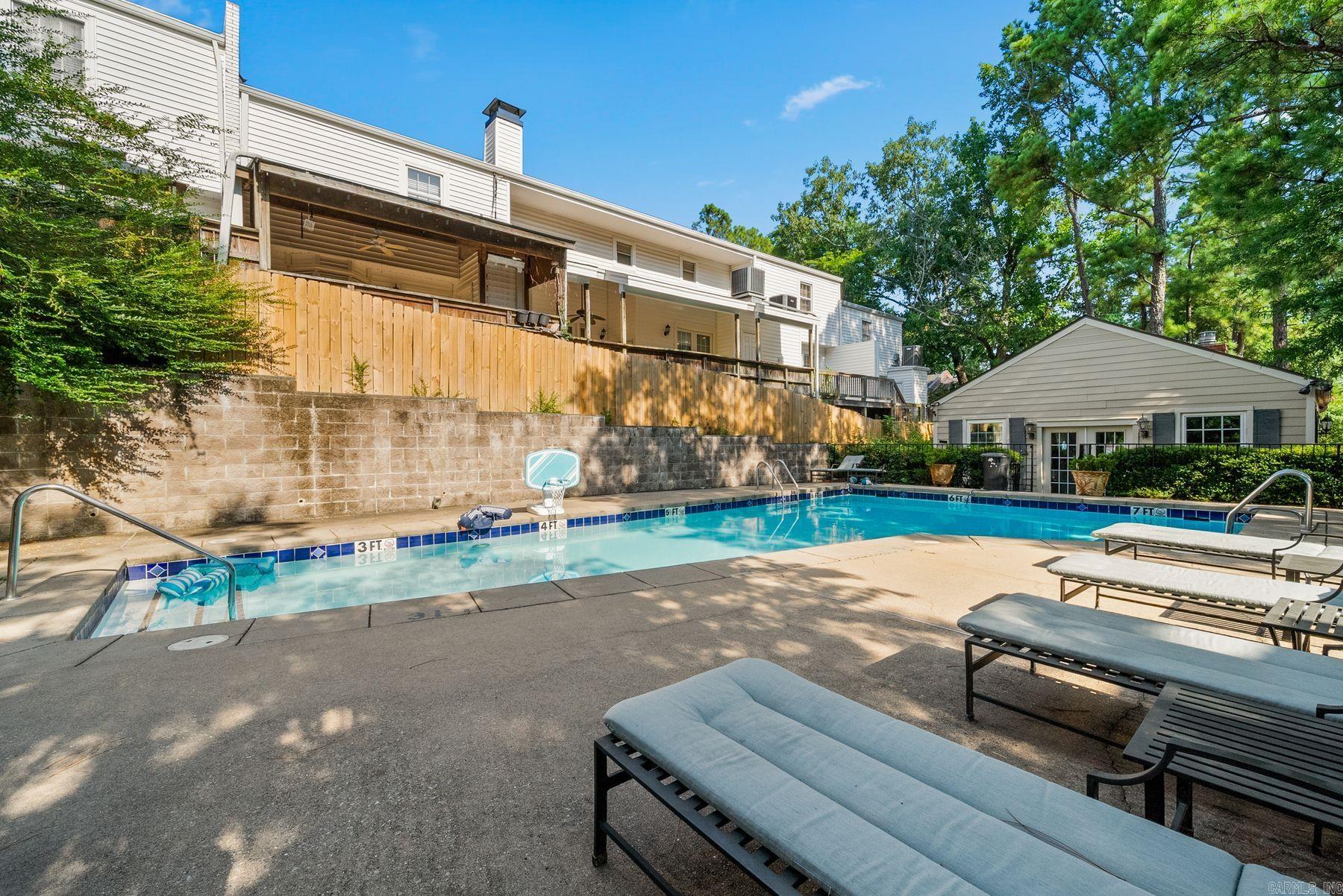 2805 Foxcroft Road Unit: 204