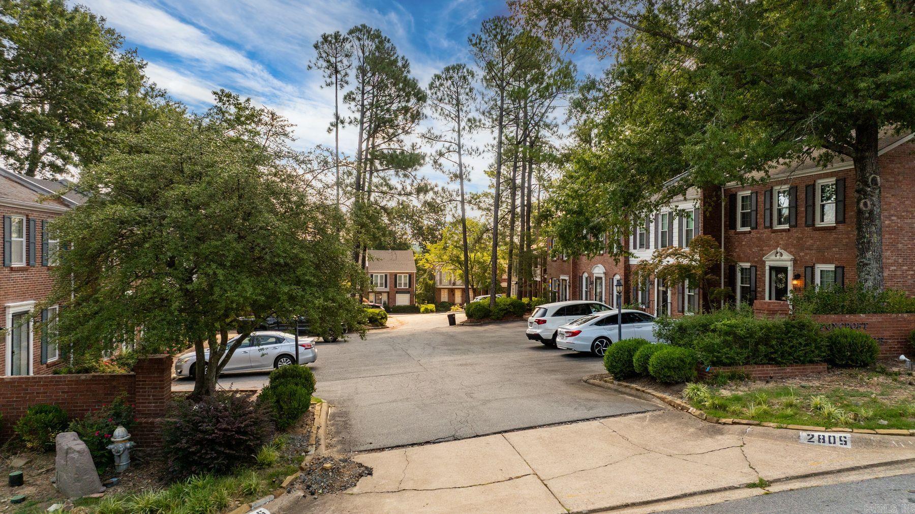 2805 Foxcroft Road Unit: 204