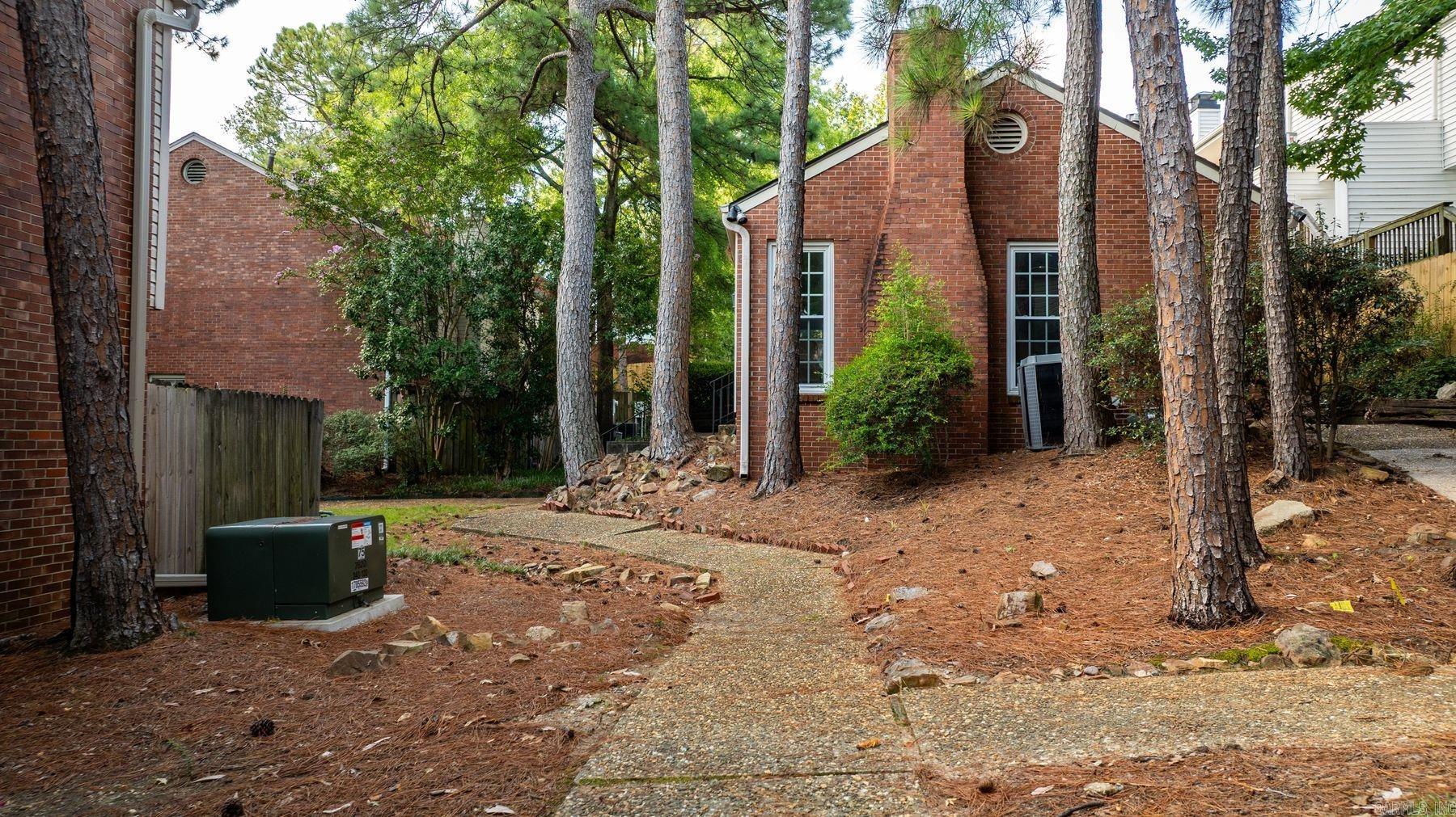 2805 Foxcroft Road Unit: 204