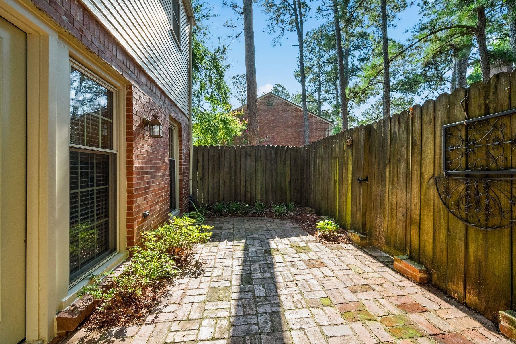 2805 Foxcroft Road Unit: 204