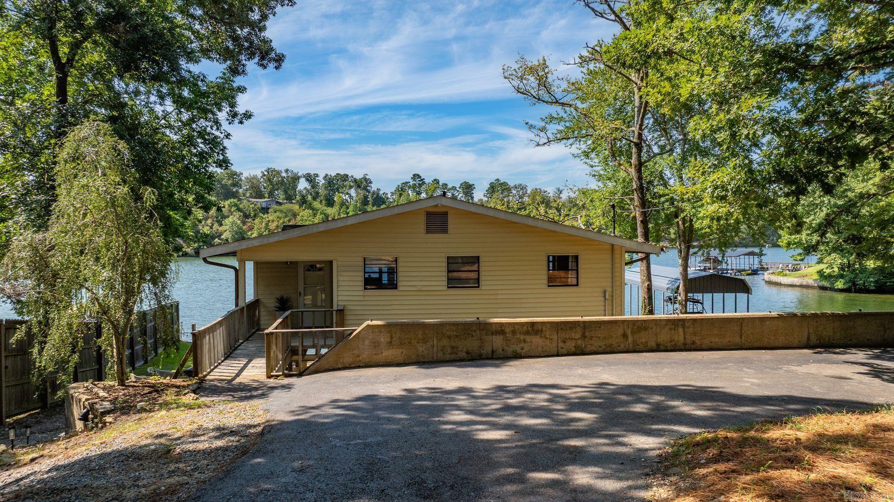 325 Galveston Rd Drive