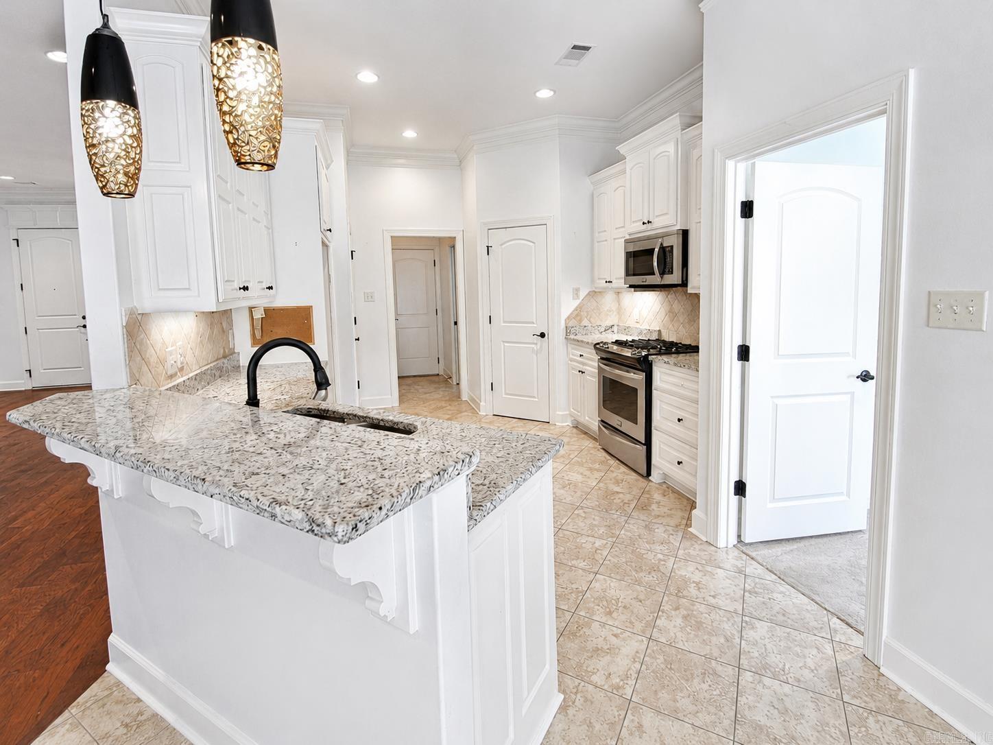 19 Stonecreek Court