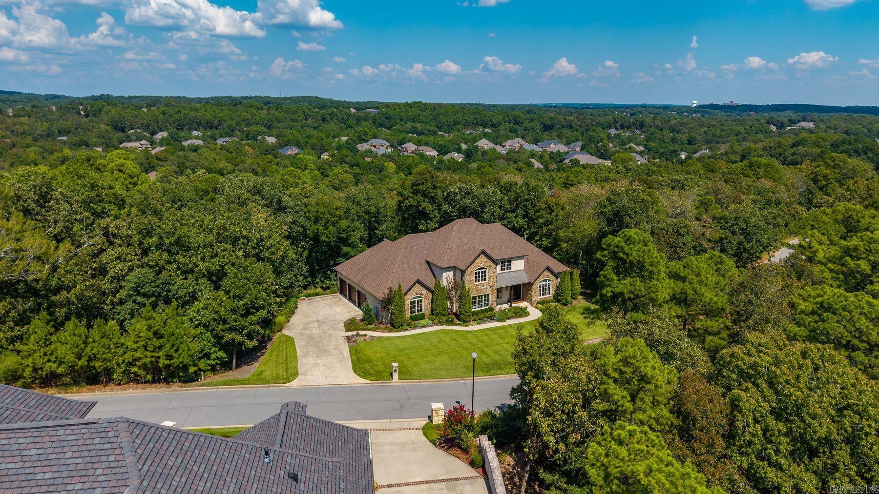 100 Eagle Pass Cove
