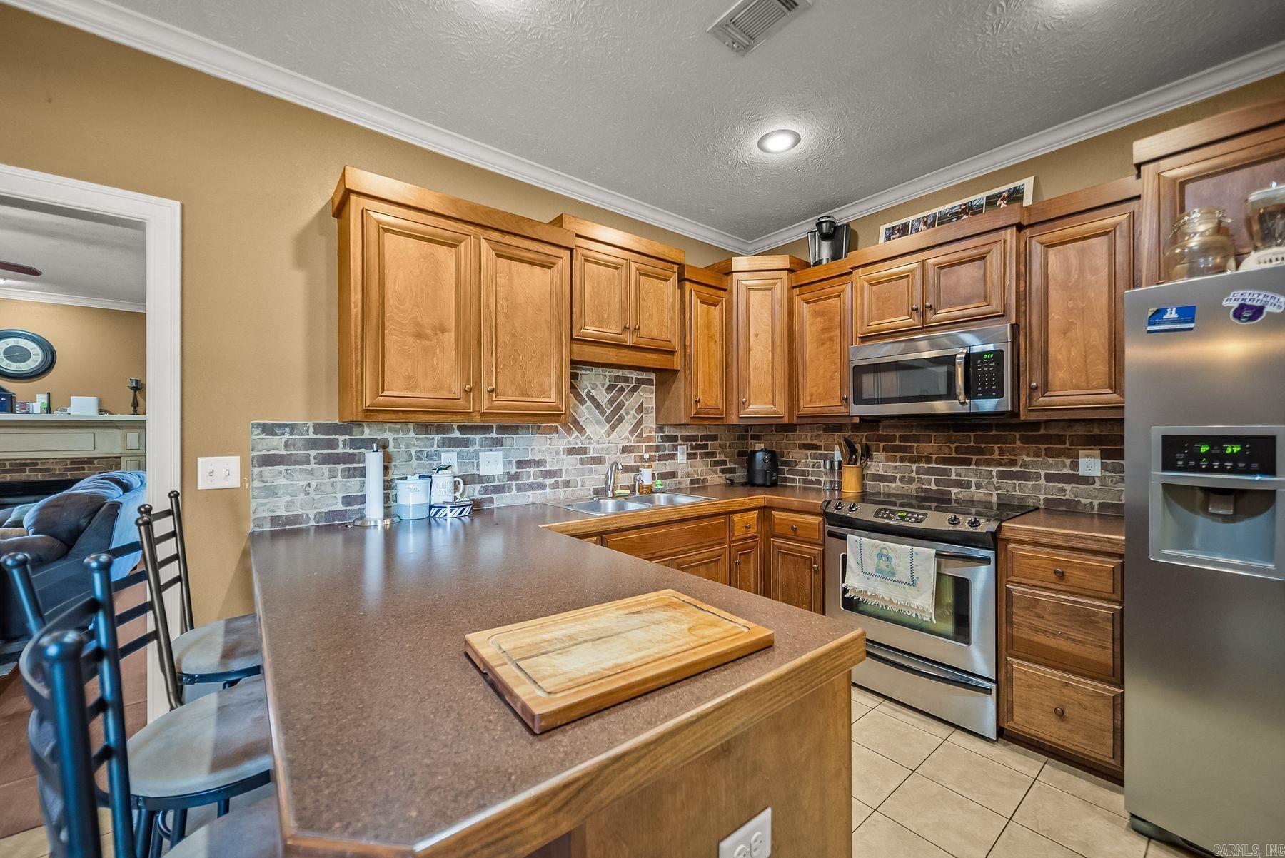 14 Oak Tree Circle