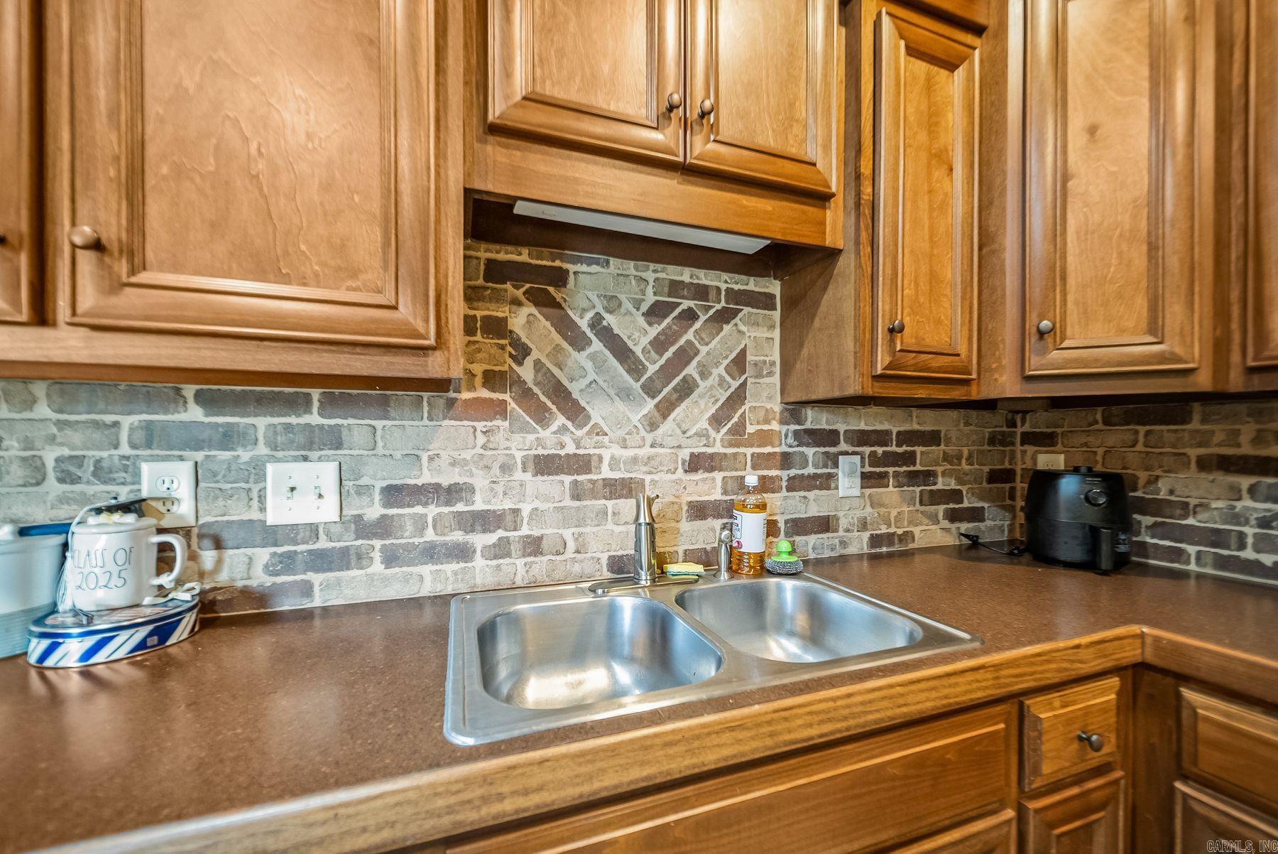 14 Oak Tree Circle