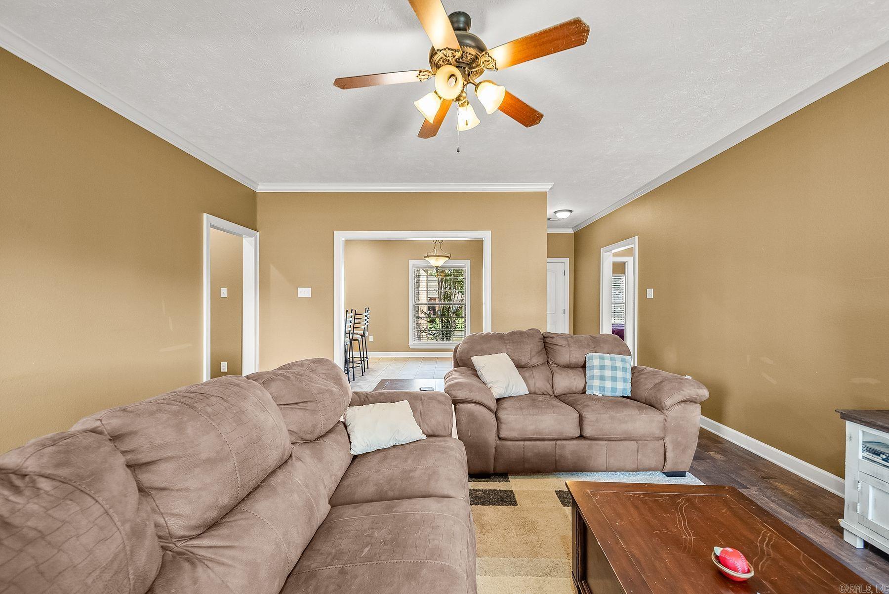 14 Oak Tree Circle