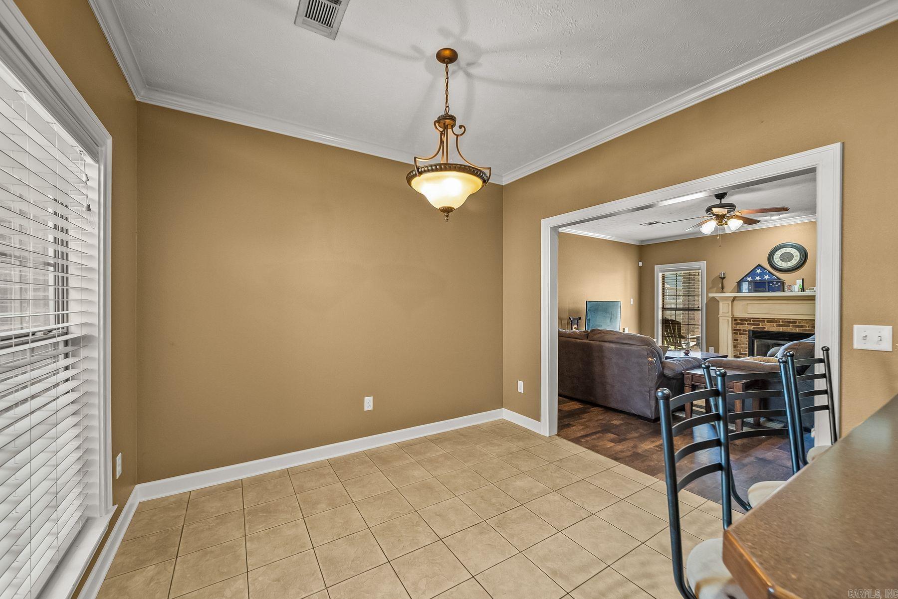 14 Oak Tree Circle