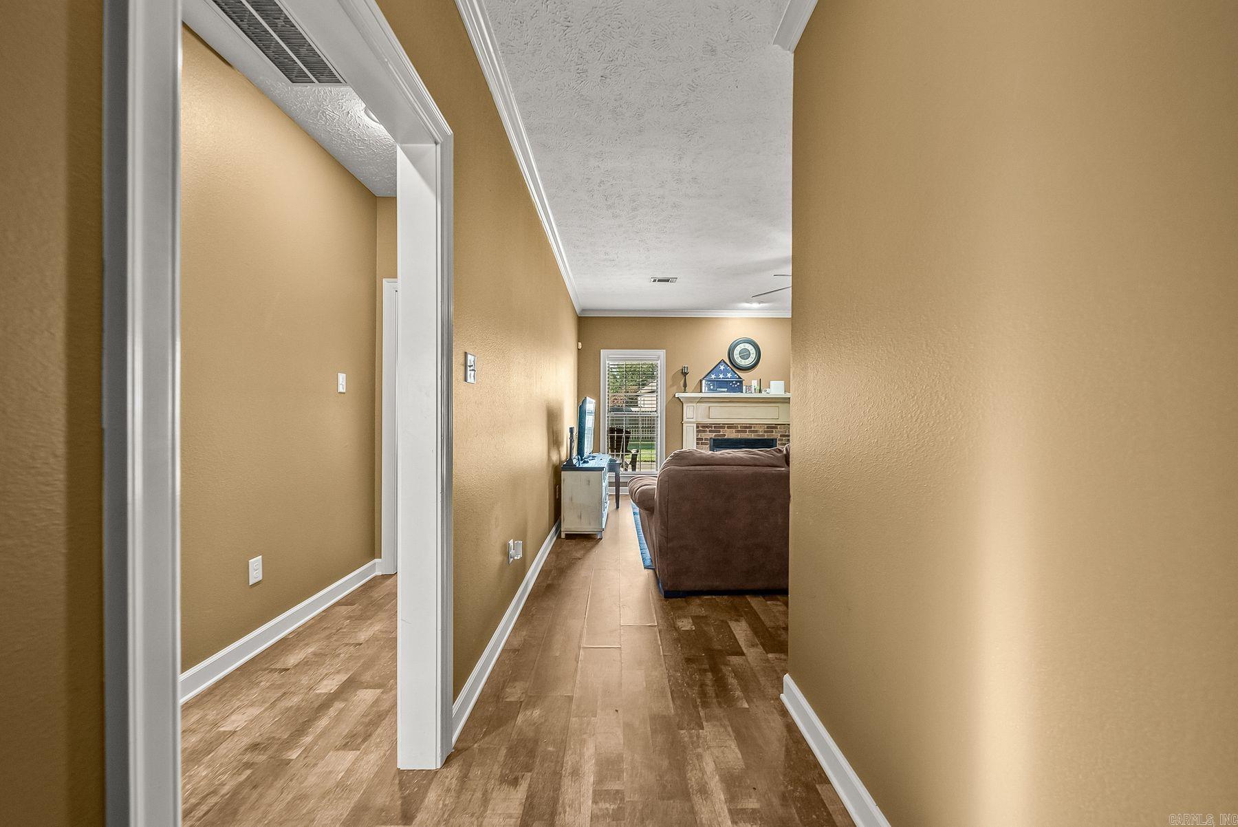 14 Oak Tree Circle
