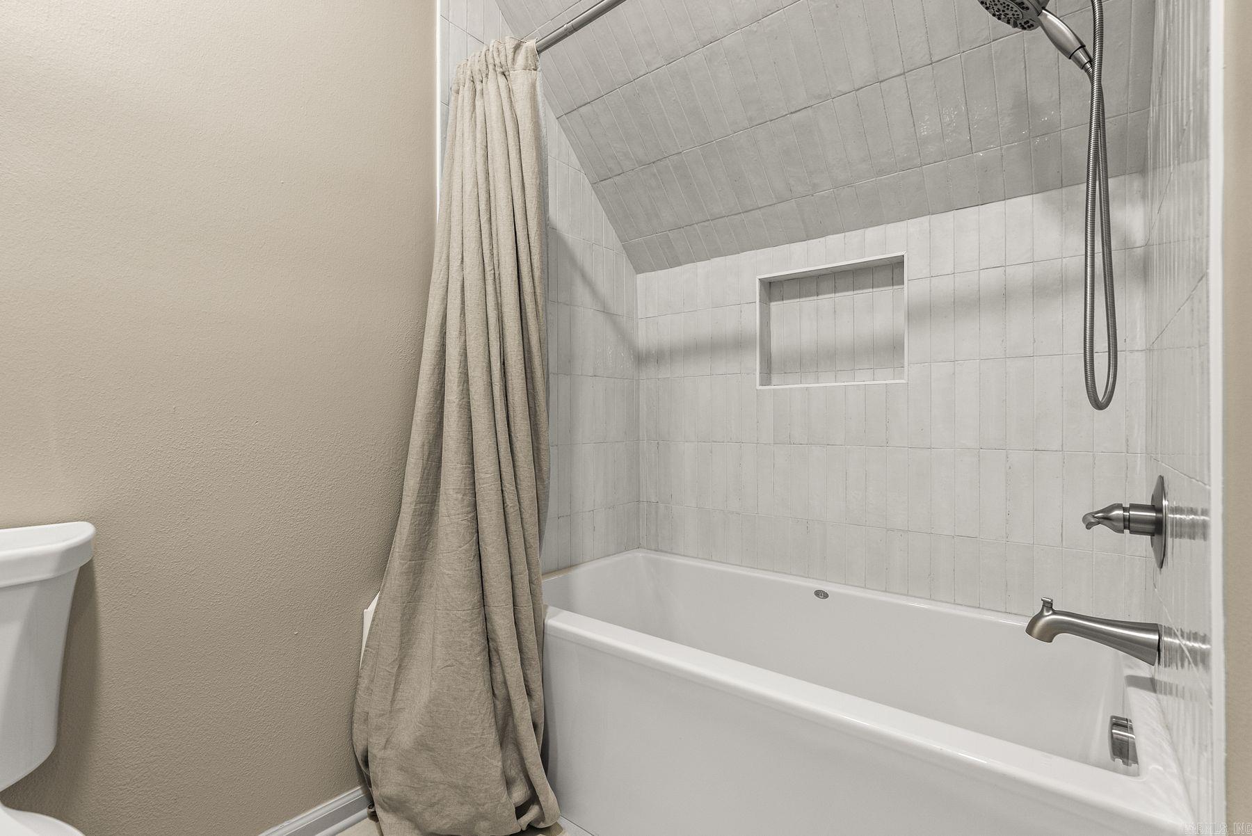 5 Ridgeview Court