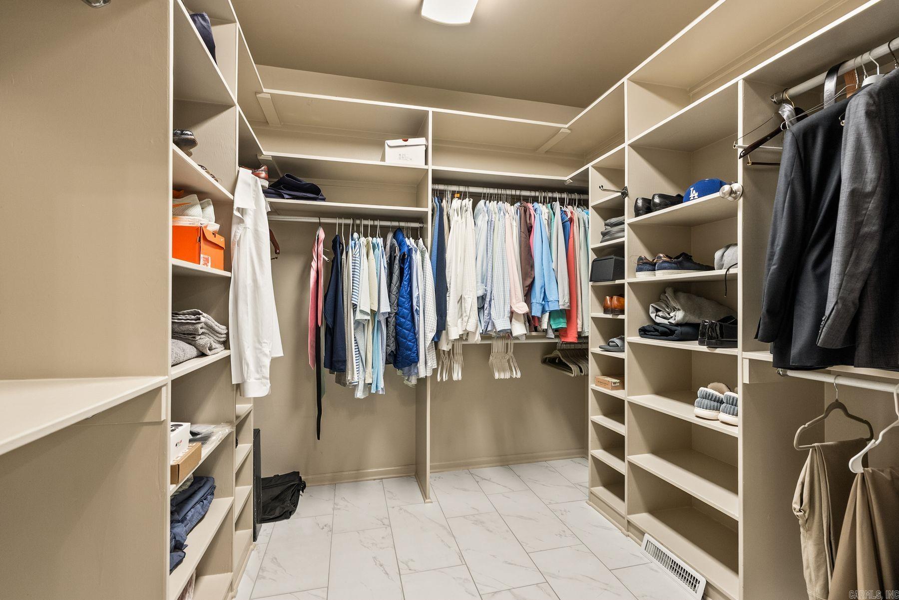 5 Ridgeview Court