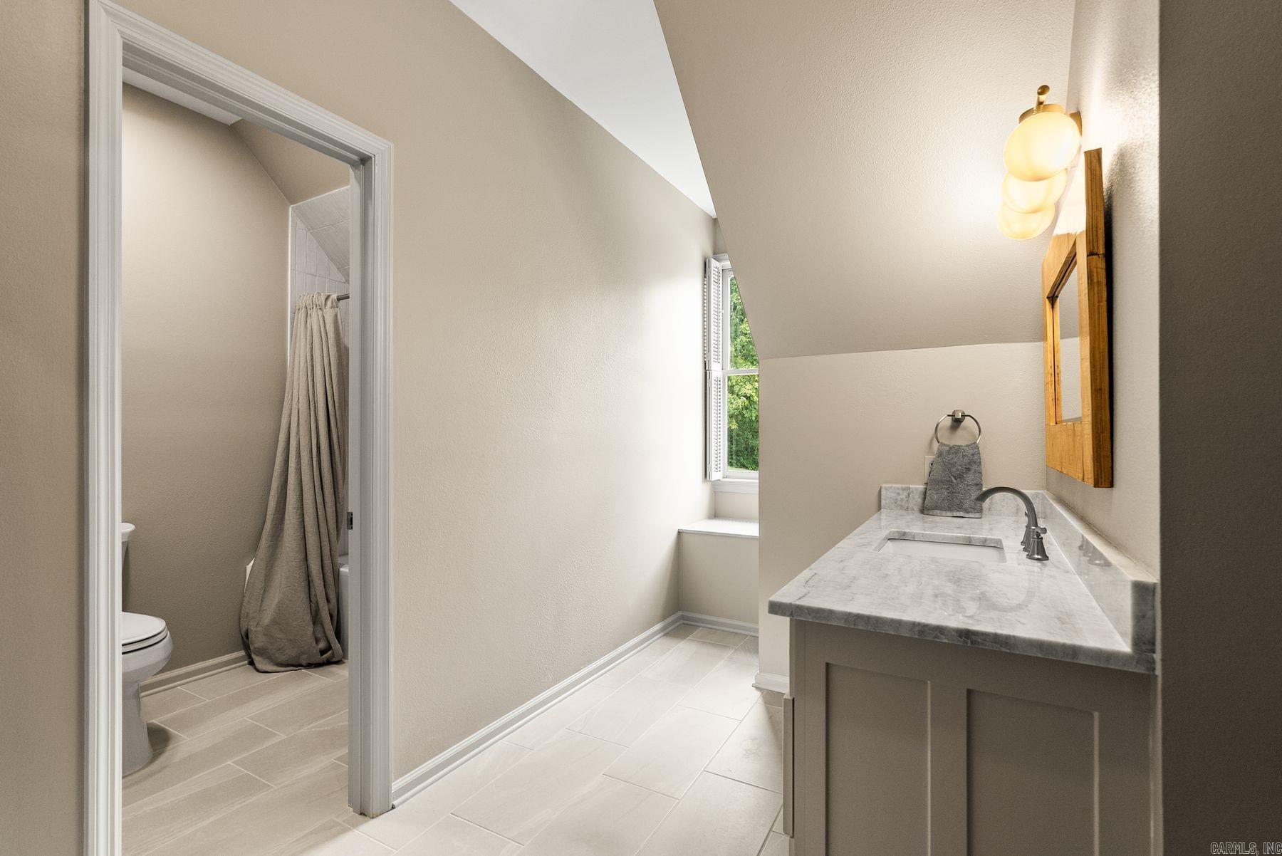 5 Ridgeview Court