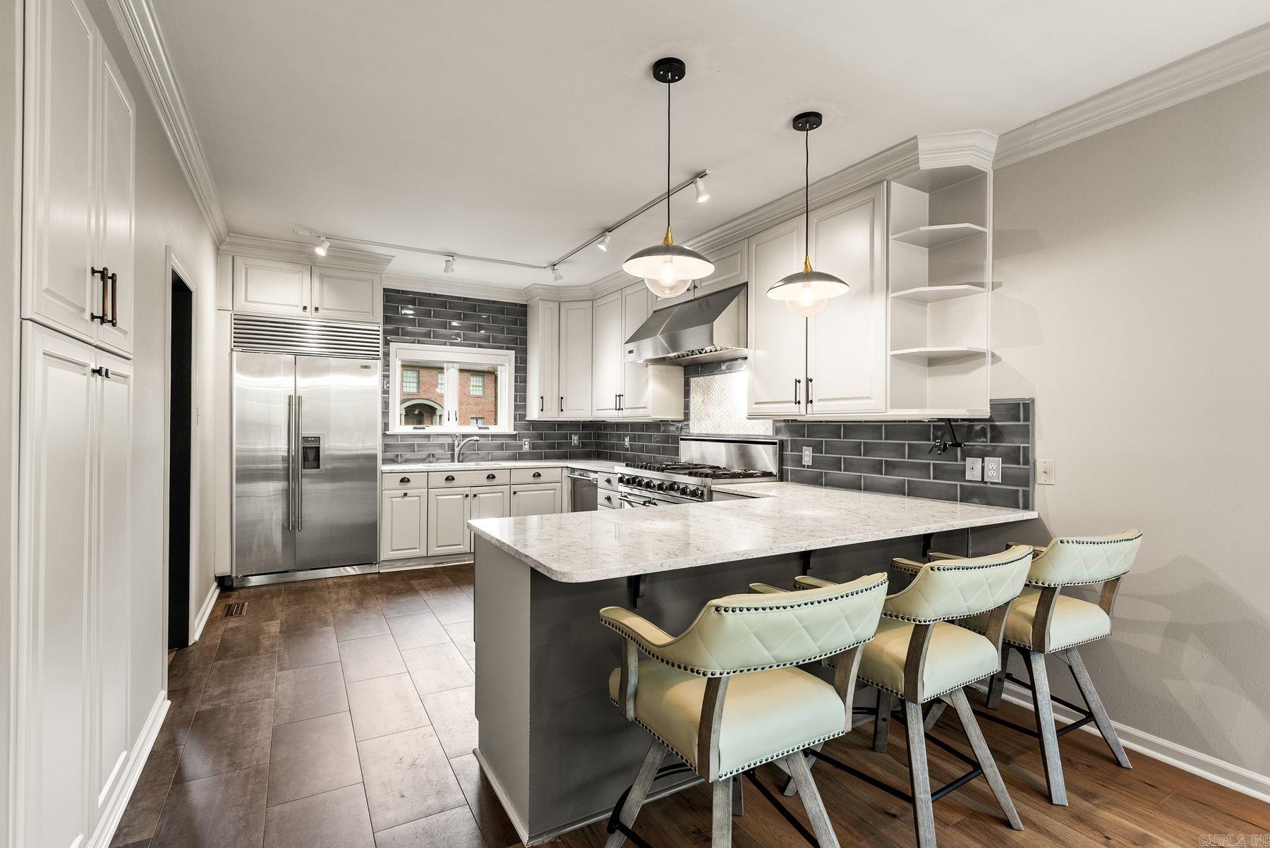 5 Ridgeview Court