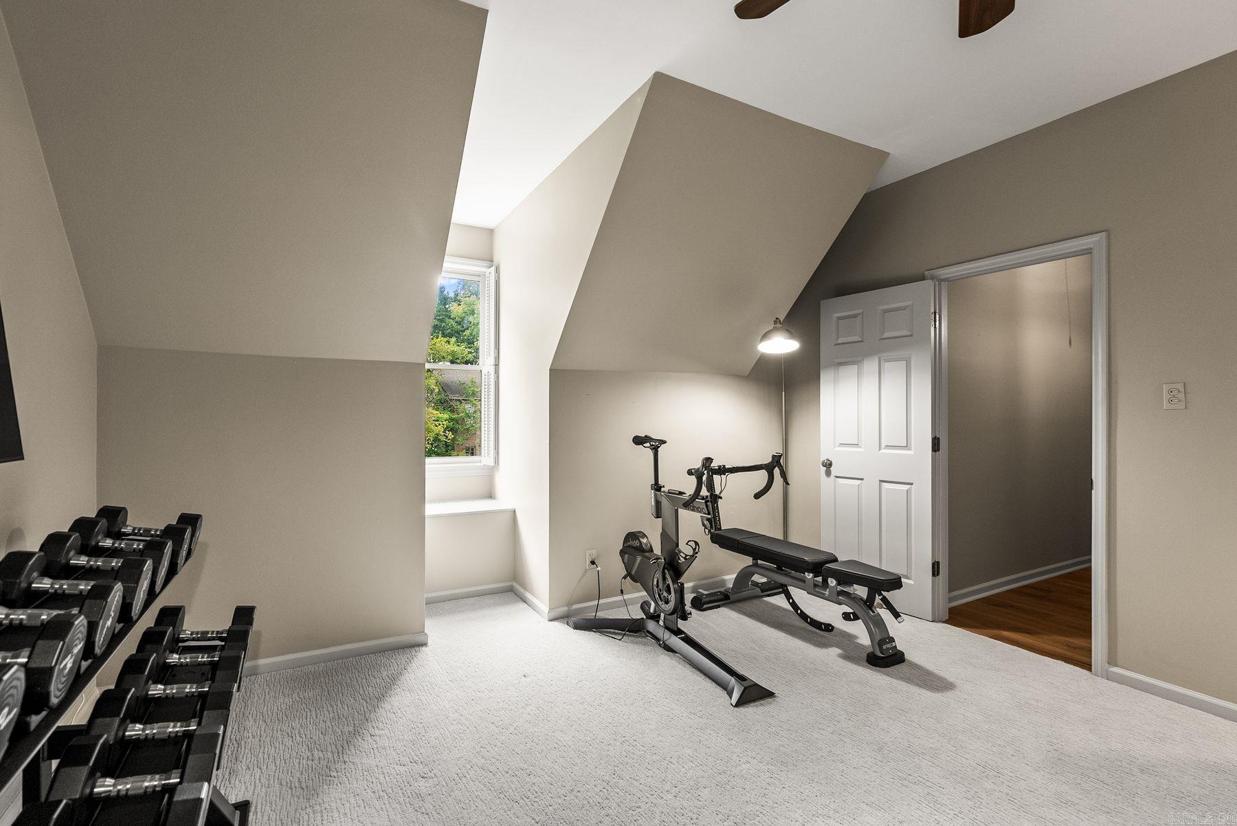 5 Ridgeview Court