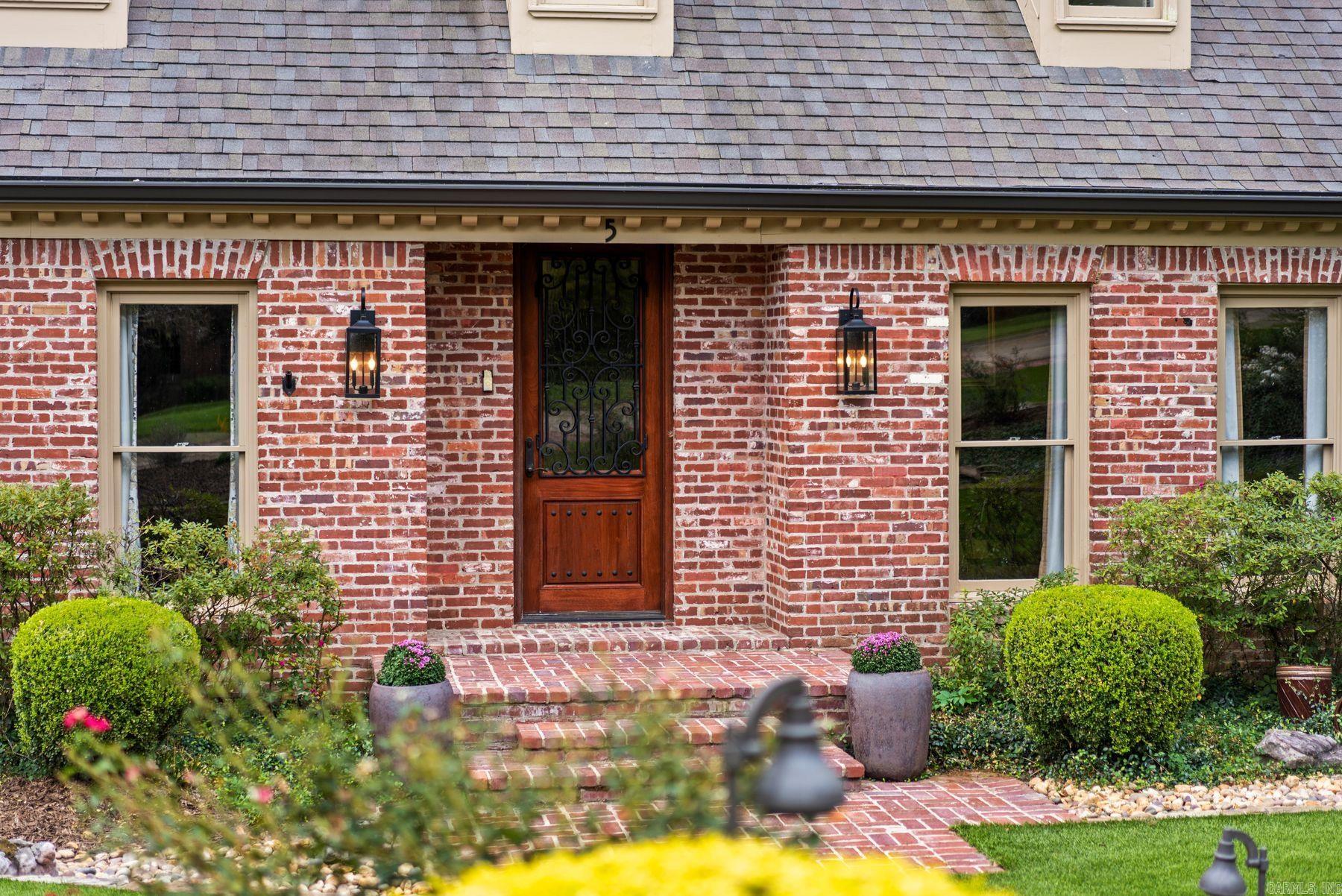 5 Ridgeview Court