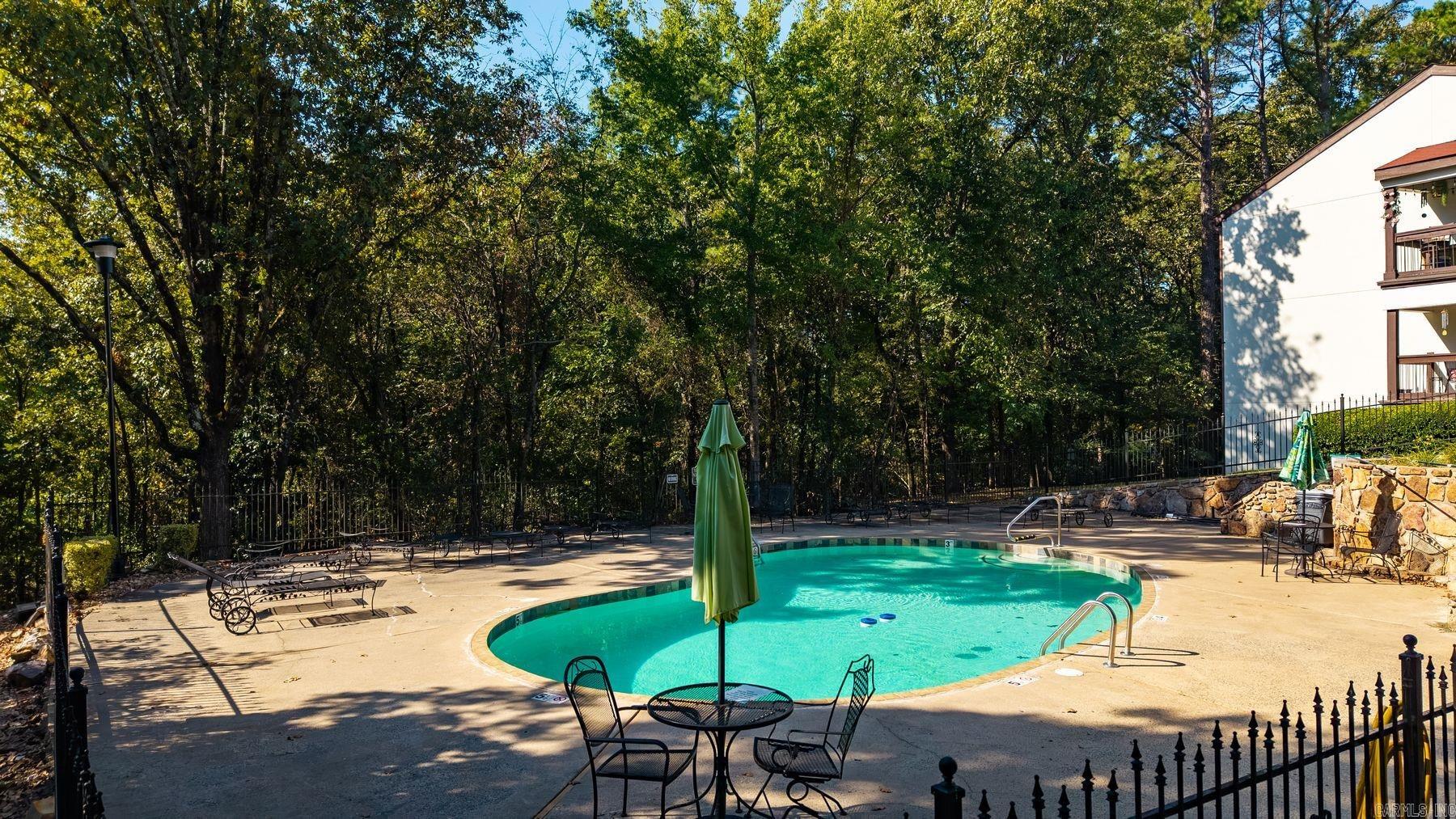 301 Kings Row #103 Drive
