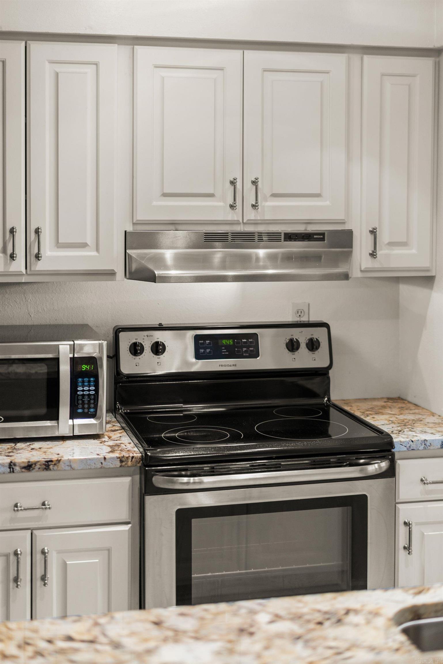301 Kings Row #103 Drive