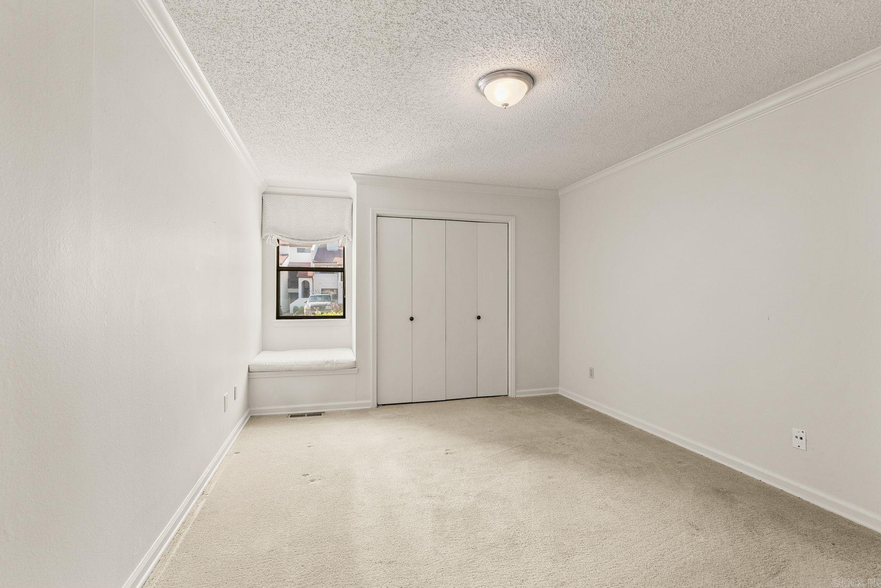 301 Kings Row #103 Drive