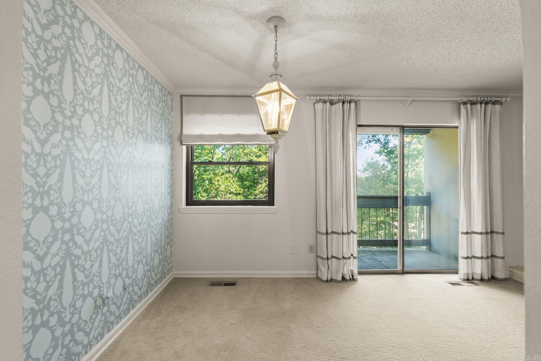 301 Kings Row #103 Drive