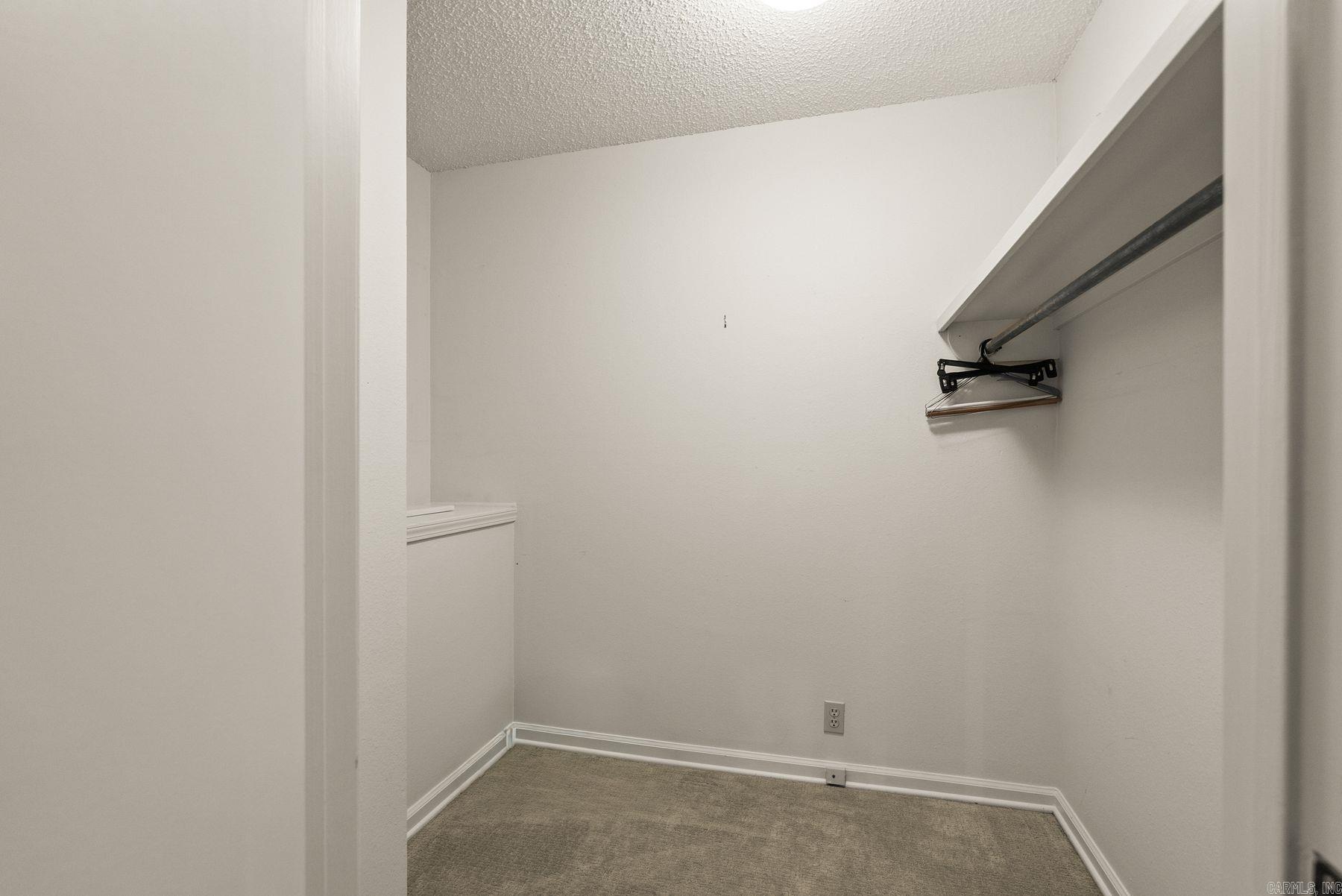 301 Kings Row #103 Drive
