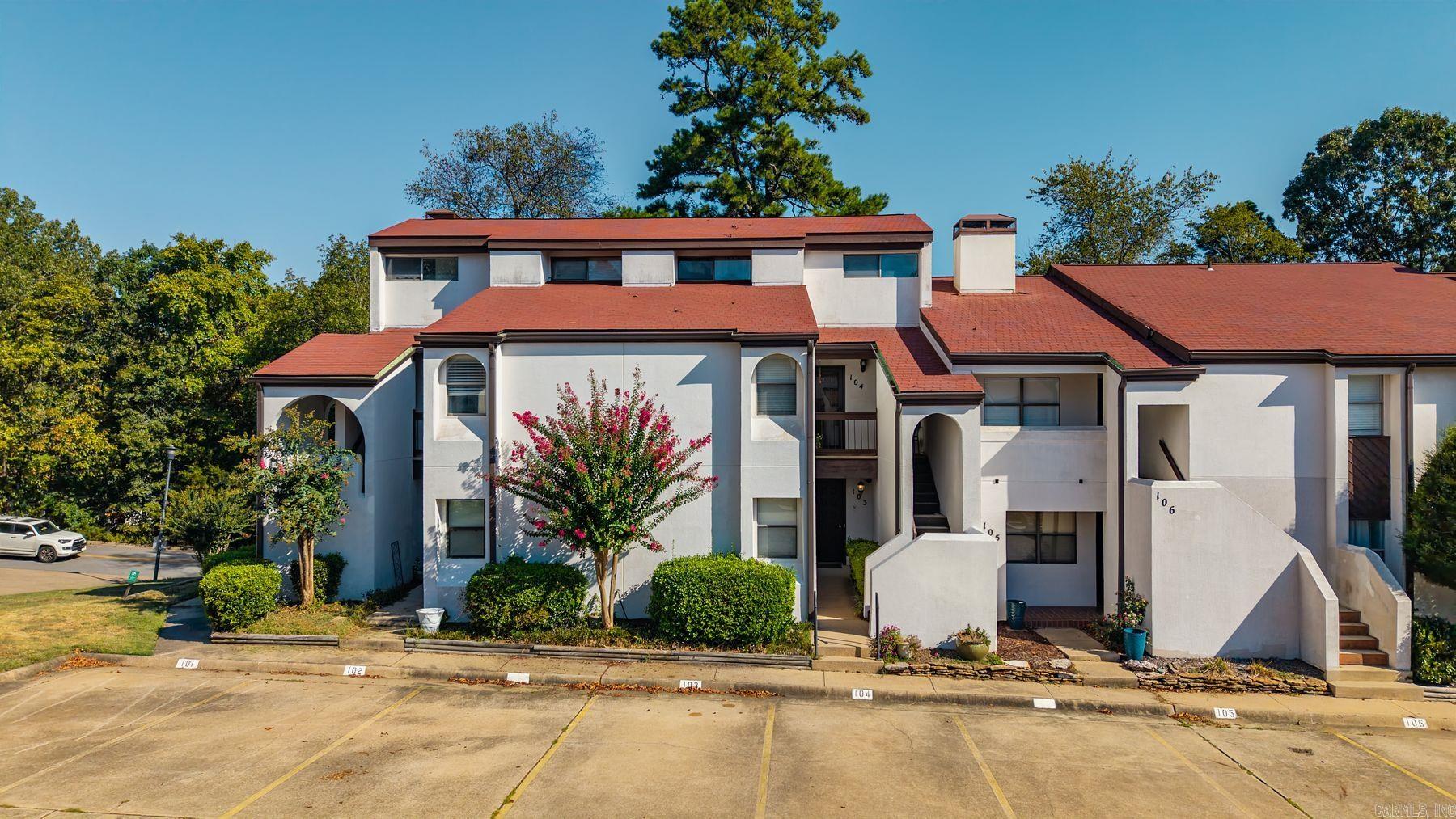 301 Kings Row #103 Drive
