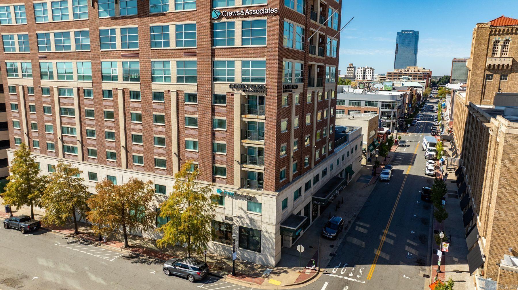 521 President Clinton 1202 Avenue
