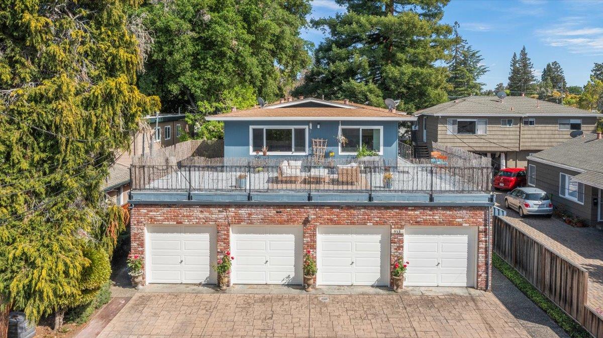 933 Florence Lane