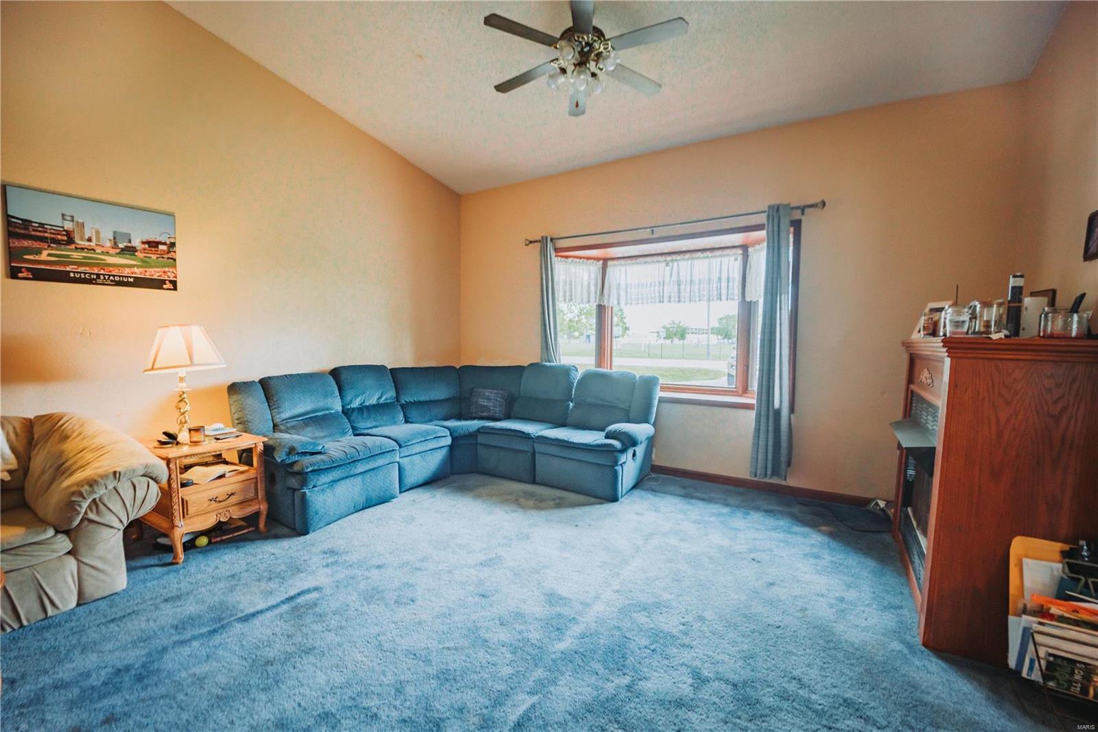 717 E Cumberland