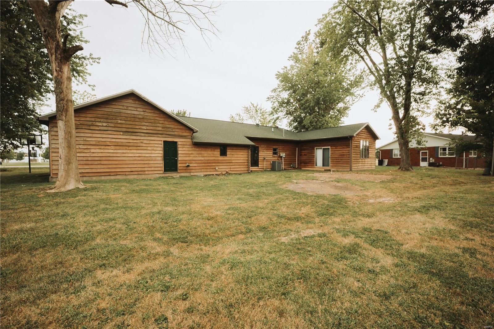 717 E Cumberland