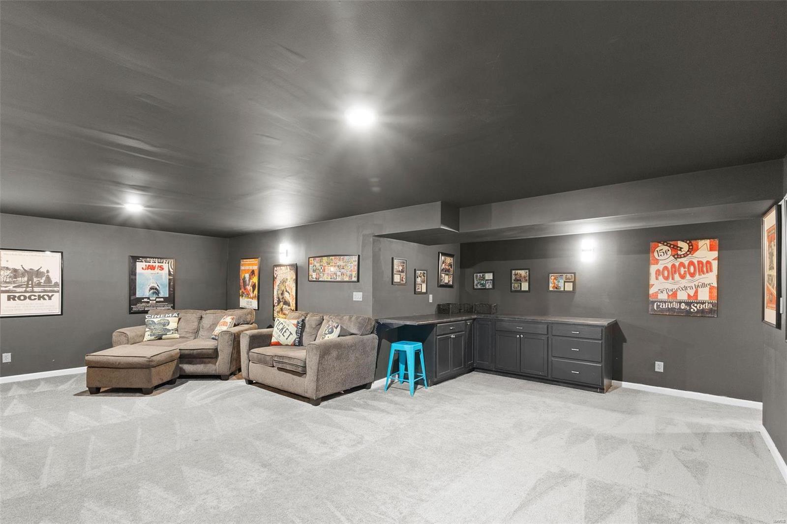 2750 Broadway