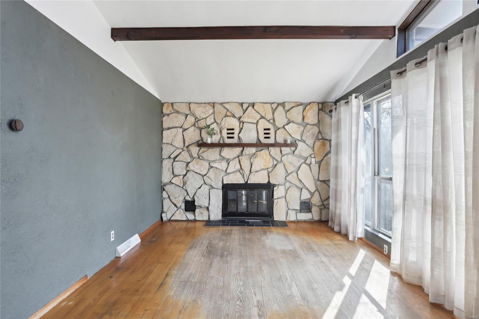 784 E Woodland Drive