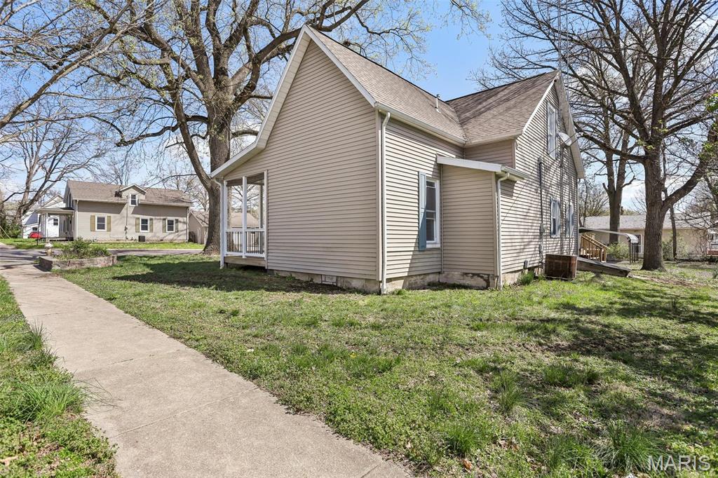 402 E Winter Avenue
