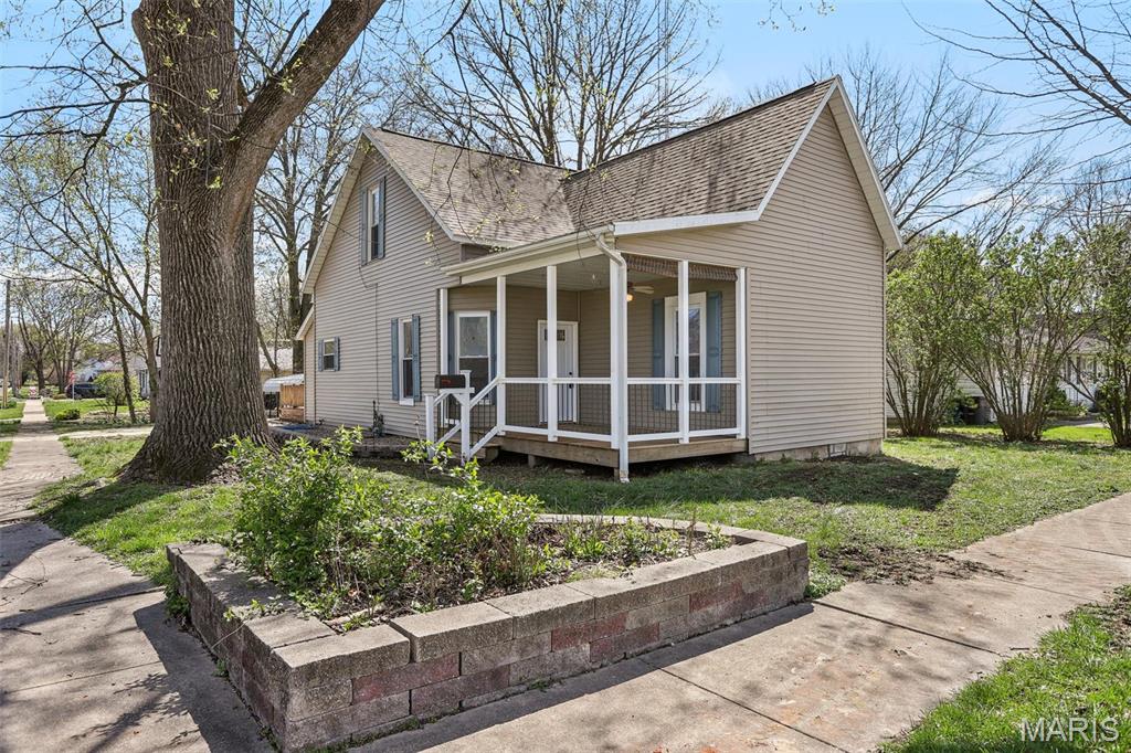 402 E Winter Avenue