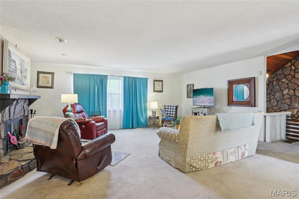2202 Stone Gate Drive