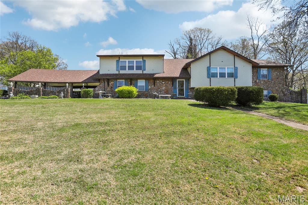 2202 Stone Gate Drive