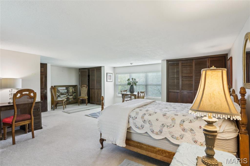 2202 Stone Gate Drive