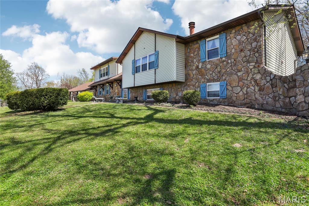 2202 Stone Gate Drive