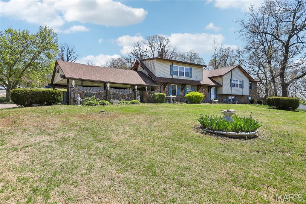 2202 Stone Gate Drive