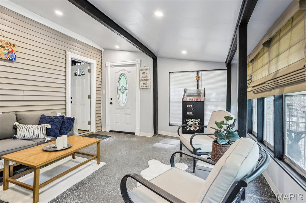 344 Dry Street