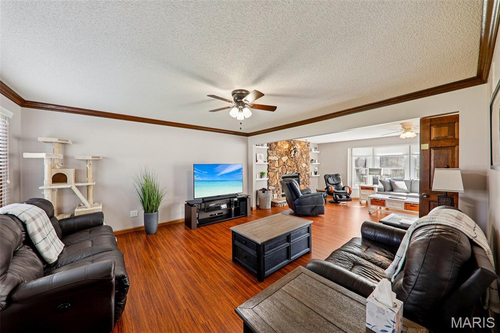 10 White Birch Lane