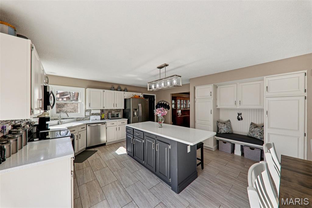 10 White Birch Lane