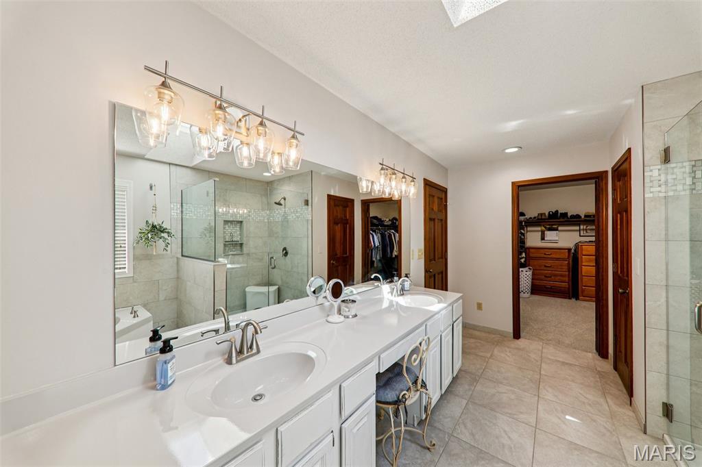10 White Birch Lane