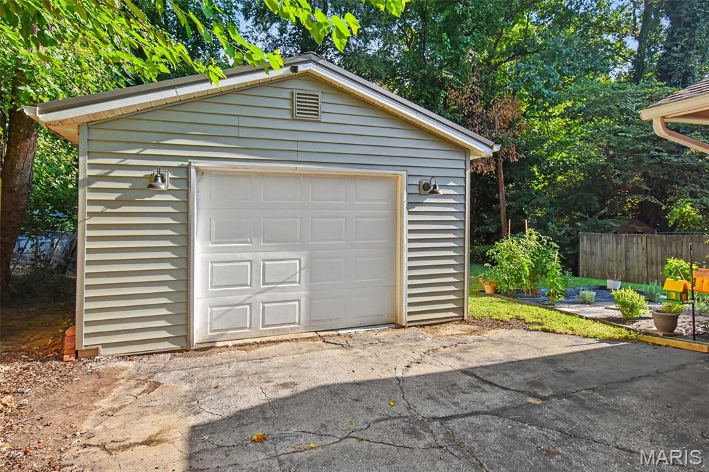 416 Brentwood Boulevard