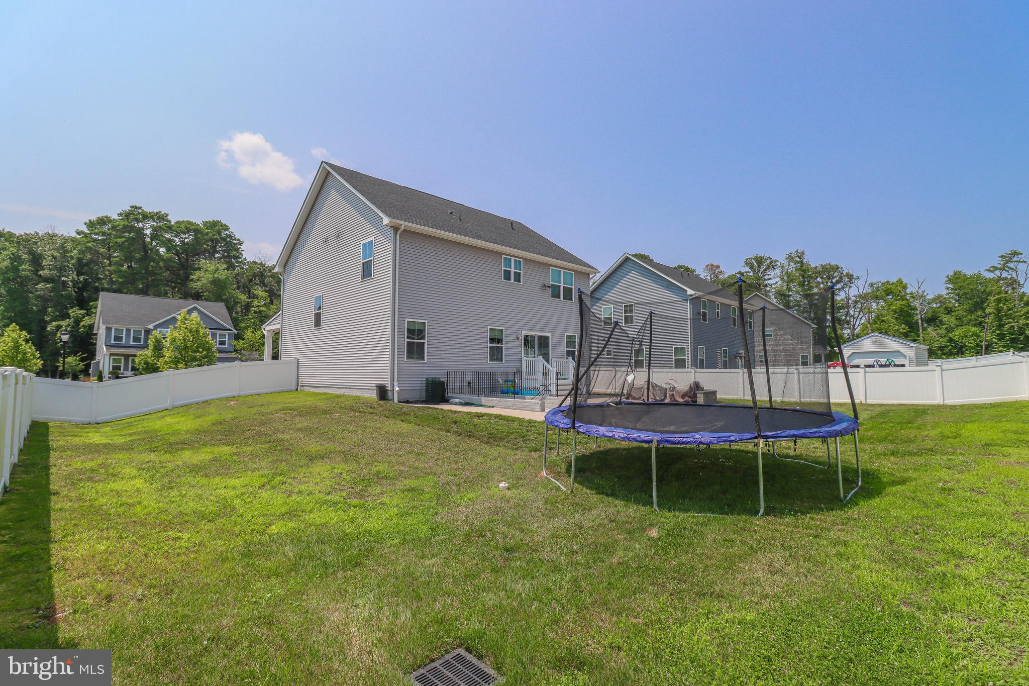 8205 Derrymore Ct