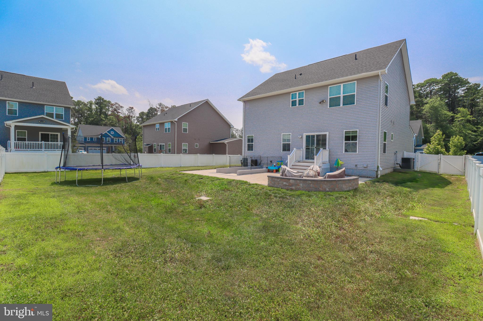 8205 Derrymore Ct