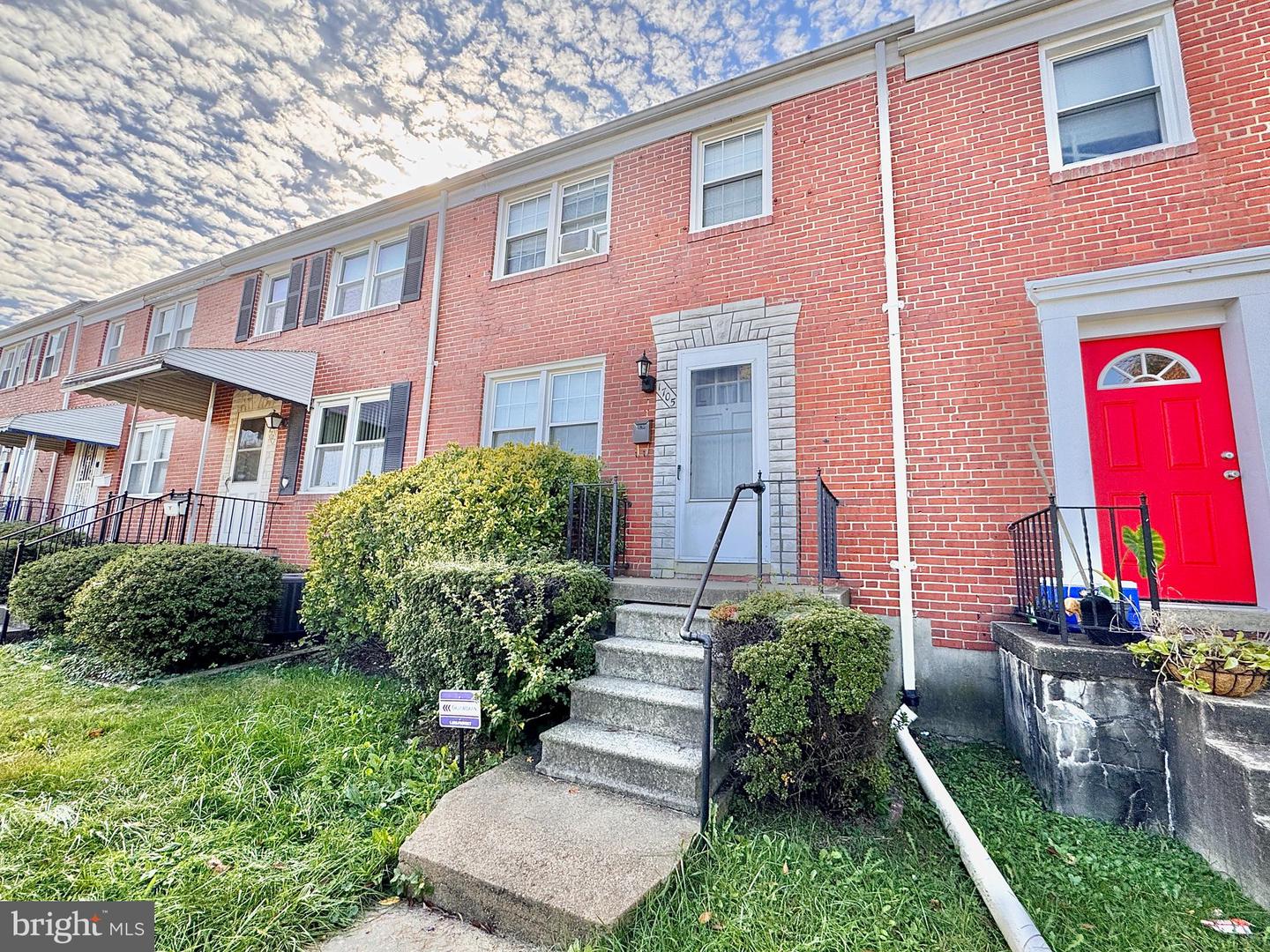 1705 Weston