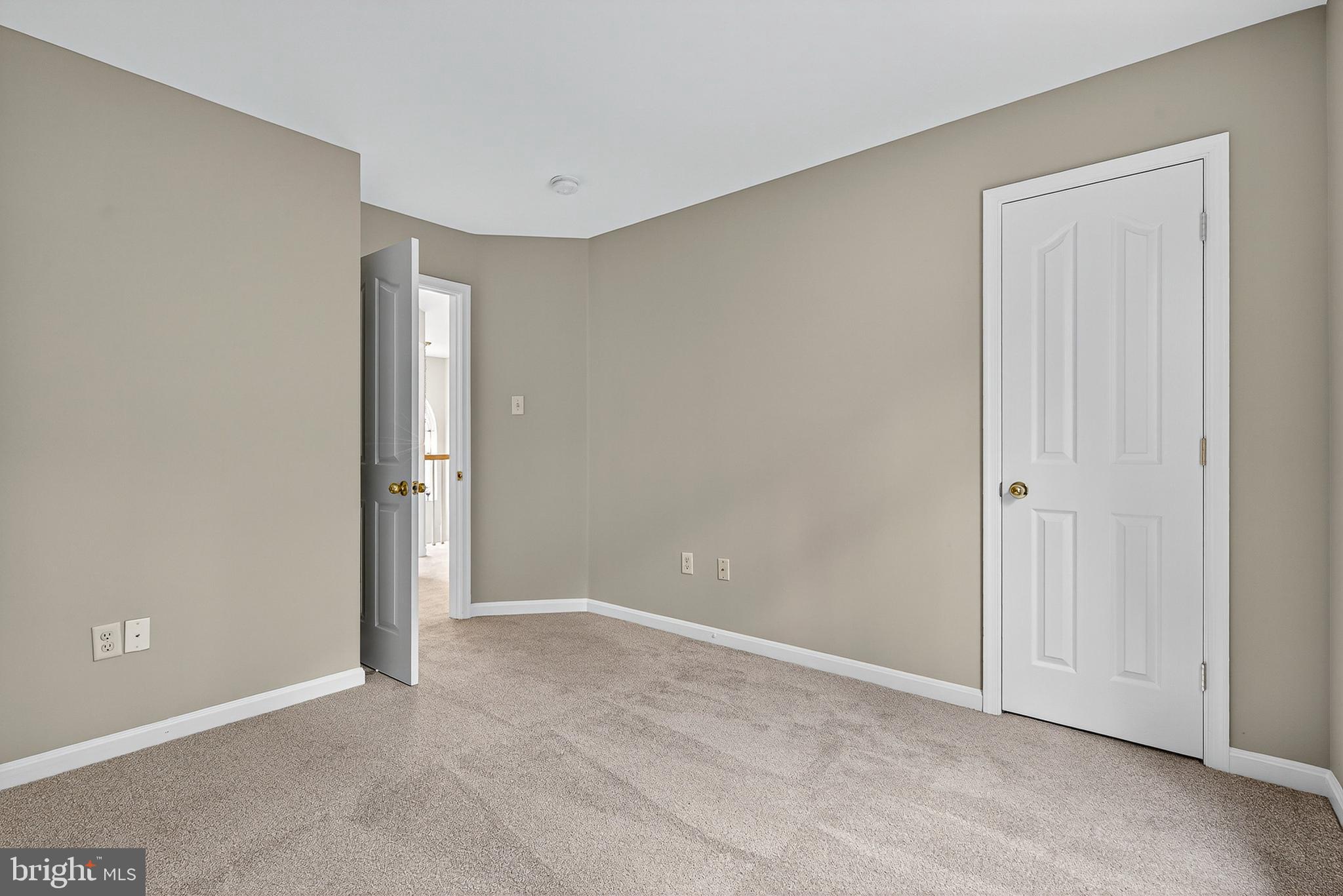 10105 SHAW DRIVE