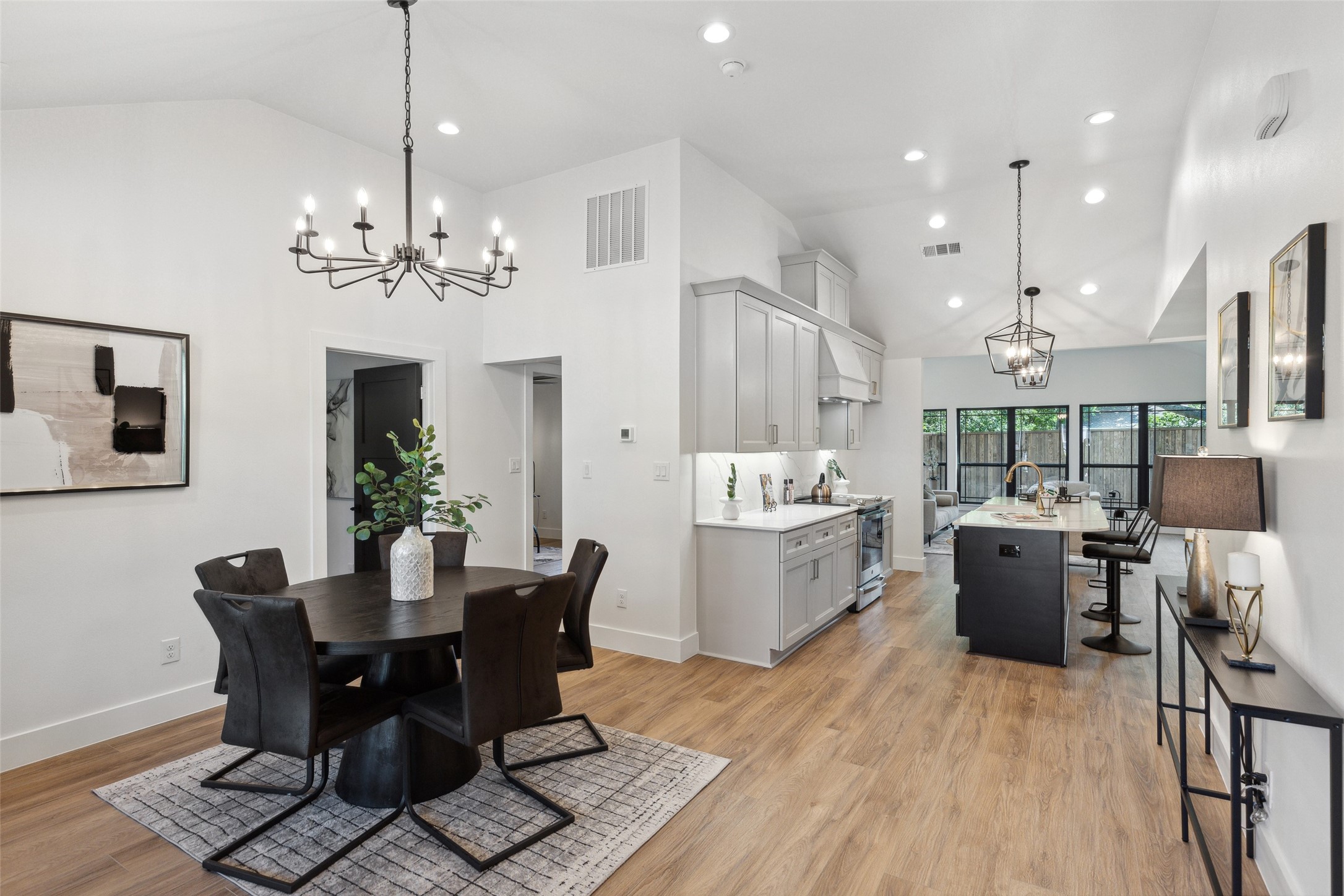 7127 Pecan Street