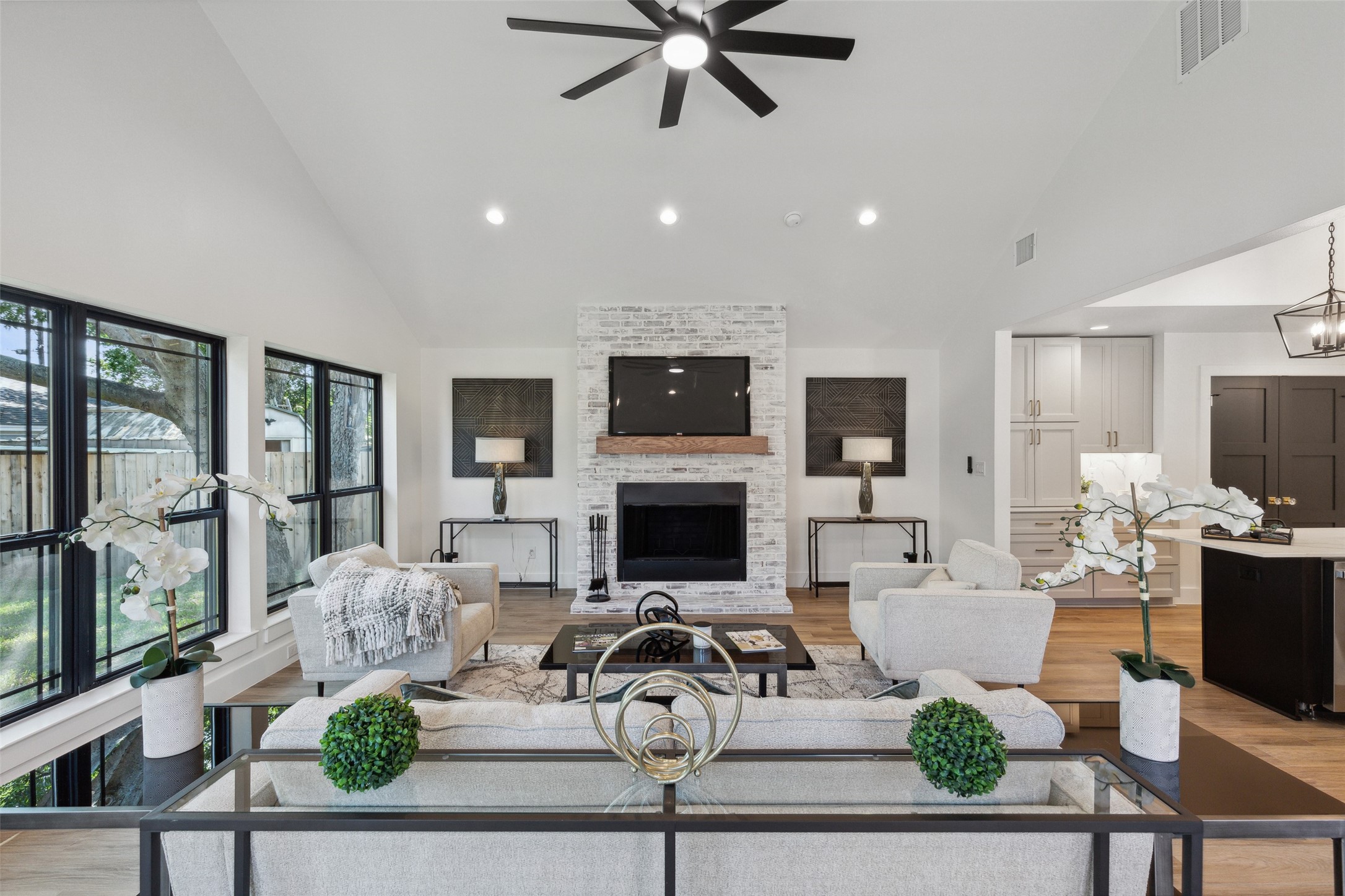 7127 Pecan Street