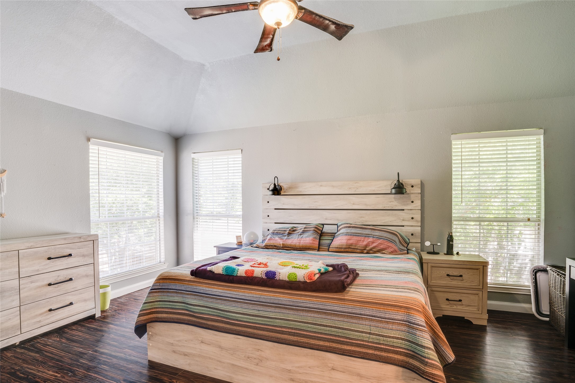 10808 Alexandria Drive