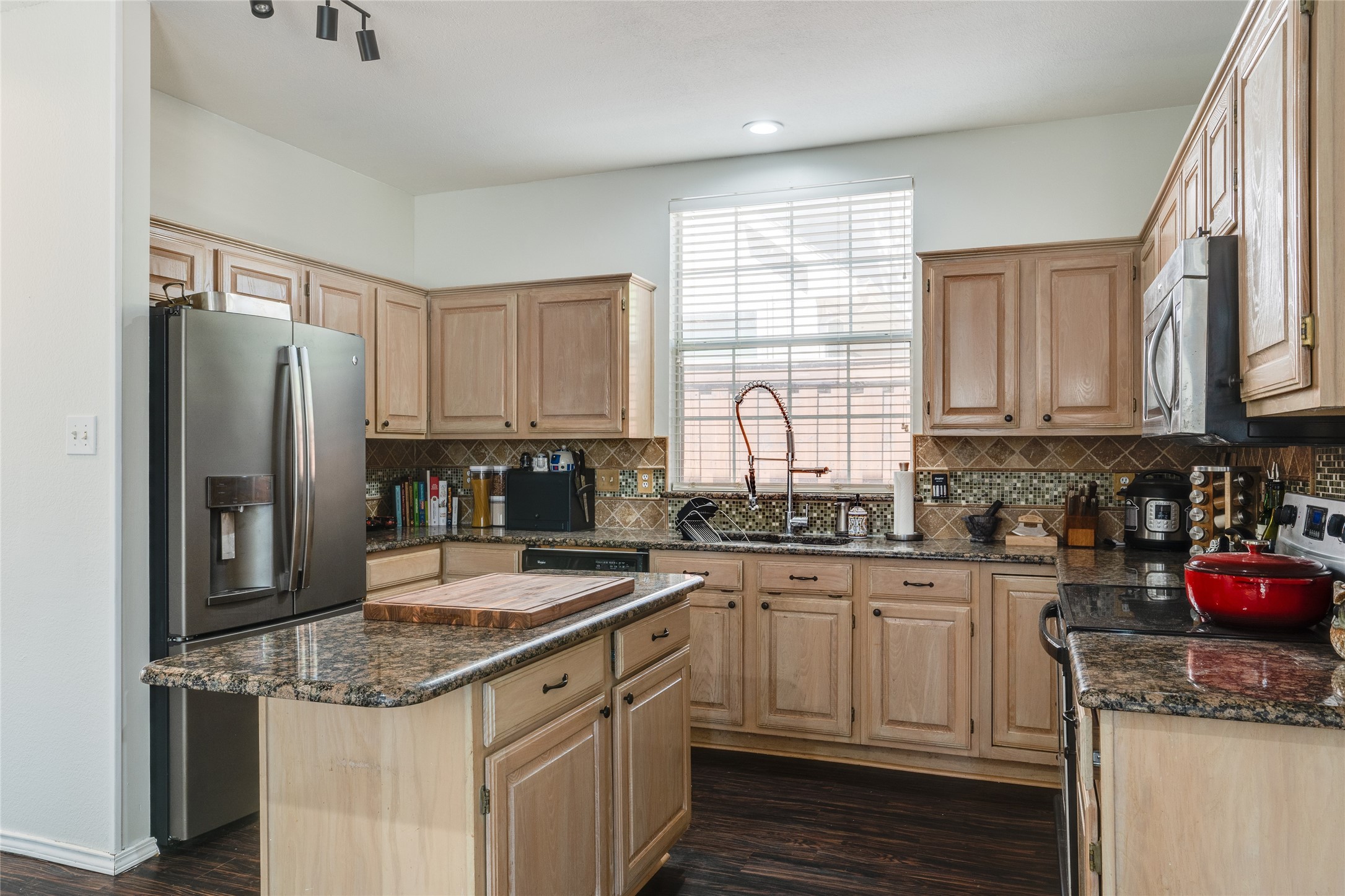 10808 Alexandria Drive